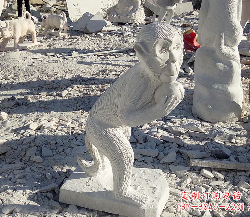 宁夏抱桃子的猴子石雕系列传承古老文化,让爱活跃起来