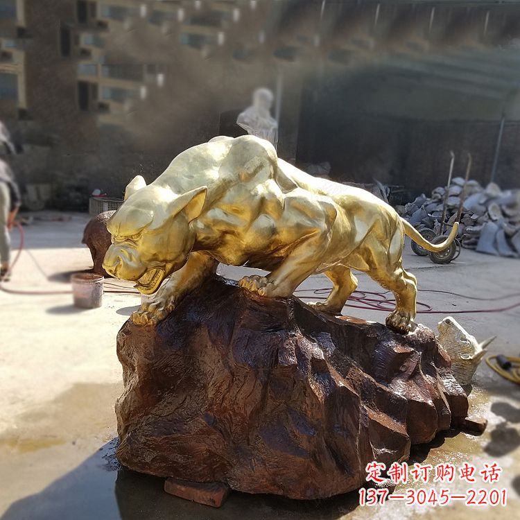 宁夏豹子铸铜雕塑-公园景区情景动物雕塑