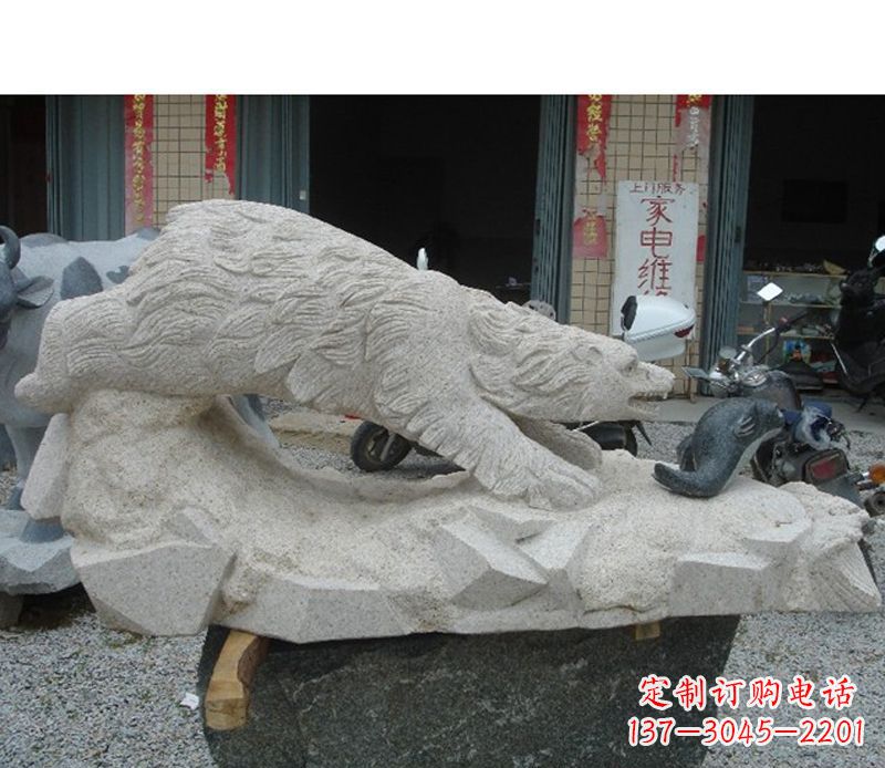 宁夏北极熊精灵精致细腻的雕塑装饰