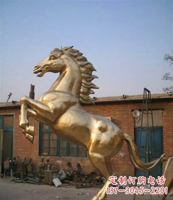 宁夏奔马精致瓷器