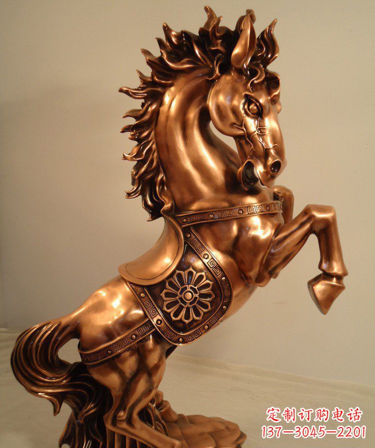 宁夏精美的仿铜马雕塑