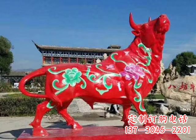 宁夏玻璃钢红牛雕塑