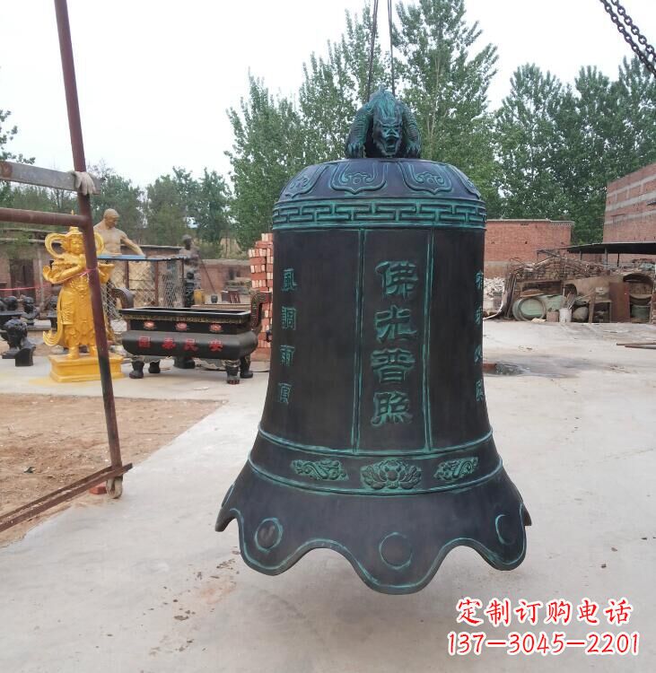 宁夏玻璃钢铜钟雕塑精美外观,持久耐用