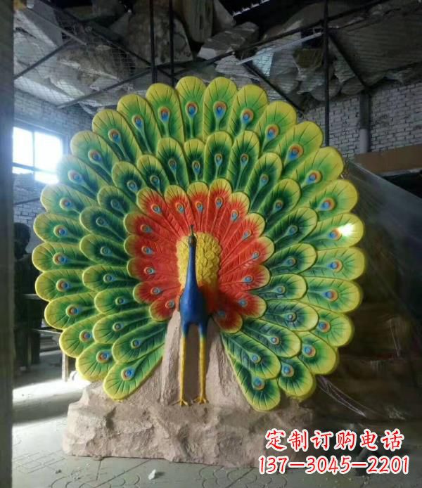 宁夏玻璃钢制作的孔雀雕塑