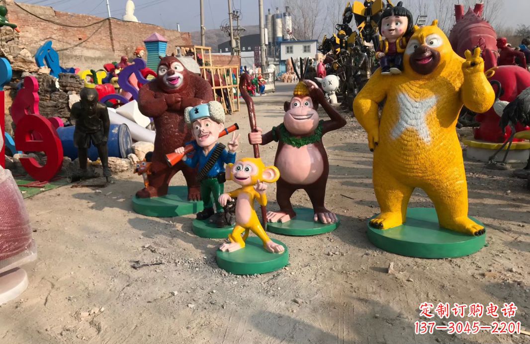 宁夏玻璃钢仿真熊二雕塑一种可爱的艺术品