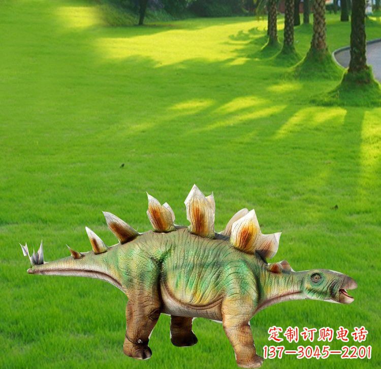 宁夏仿真恐龙雕塑玻璃钢棘背龙