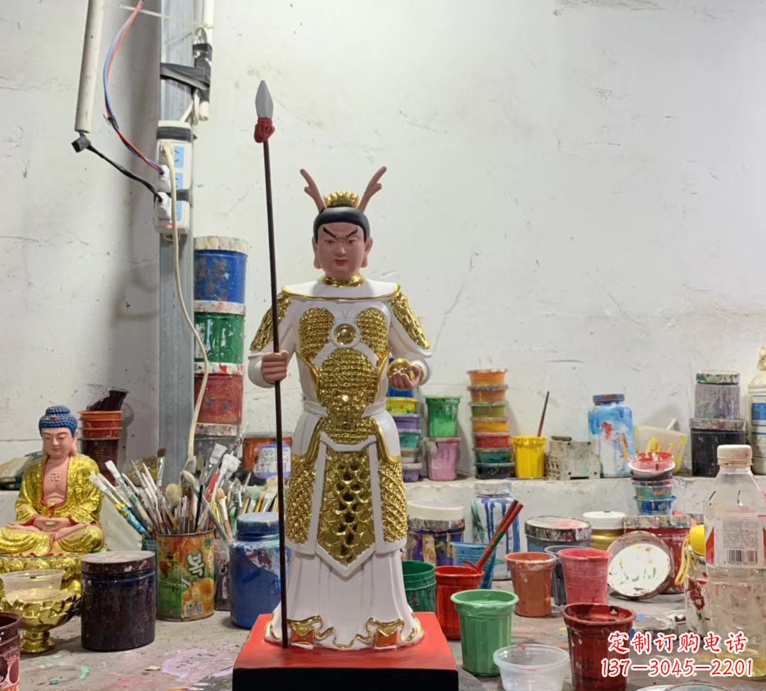 宁夏玻璃钢龙王三太子雕塑传承传统文化的艺术瑰宝
