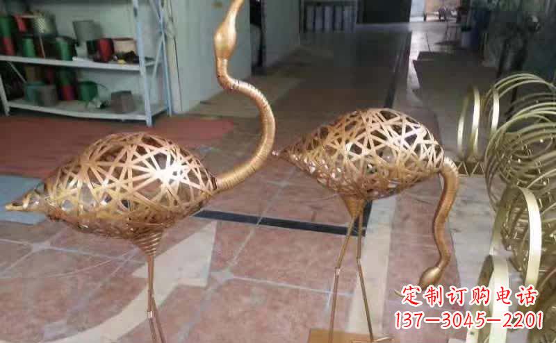 宁夏仙鹤雕塑以不锈钢编制而成