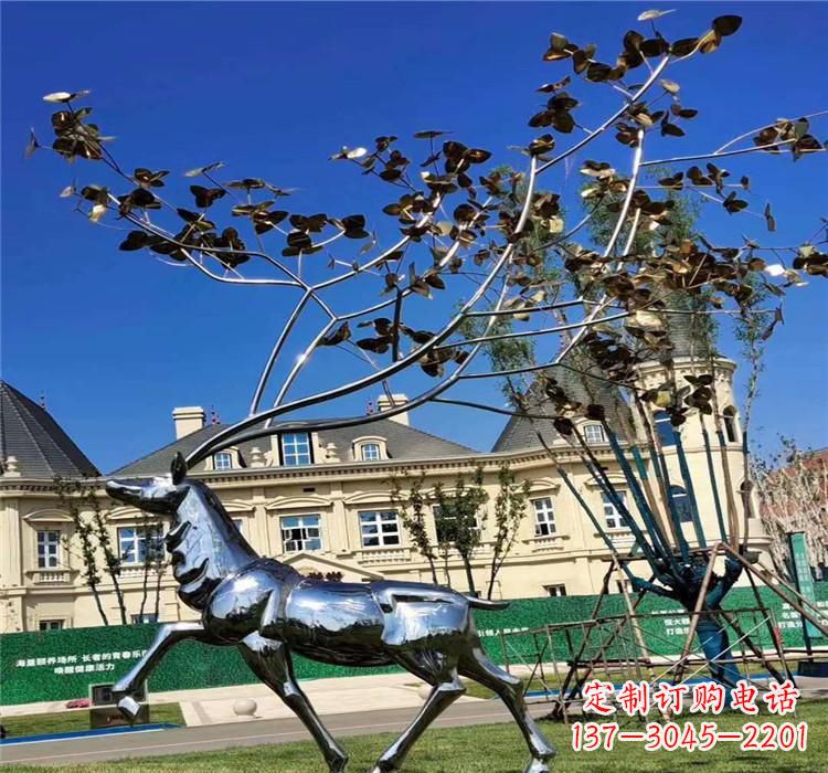 宁夏不锈钢梅花鹿雕塑精美而又经久不衰