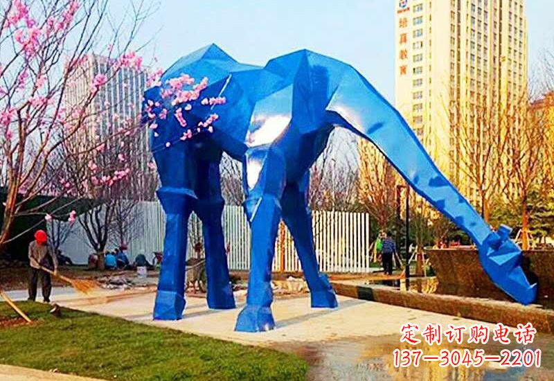 宁夏不锈钢彩色大型几何长颈鹿雕塑
