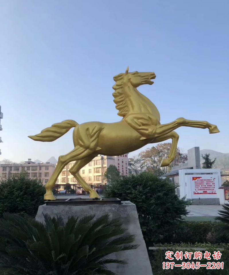 宁夏不锈钢城市广场的马雕塑——一个给城市带来新鲜感的艺术作品