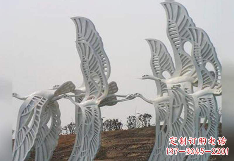 宁夏不锈钢抽象飞翔的仙鹤雕塑