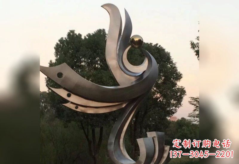 宁夏不锈钢凤凰雕塑象征着活力与美丽