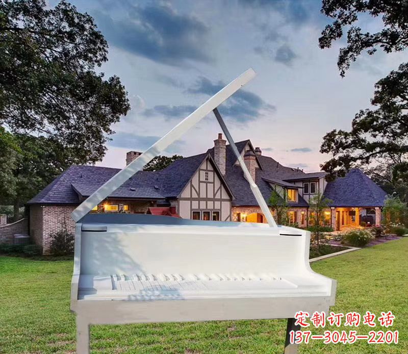 宁夏钢琴雕塑——点缀广场景观