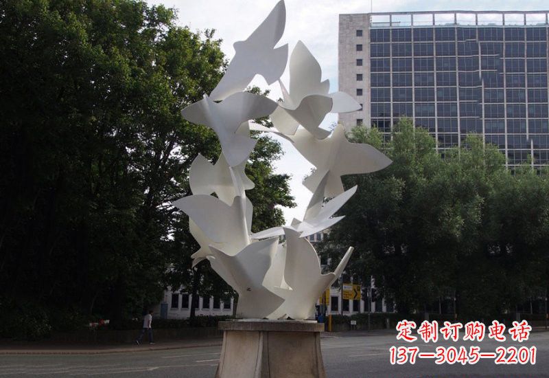 宁夏美丽而宁静的不锈钢和平鸽雕塑