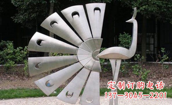 宁夏不锈钢孔雀雕塑美丽而持久