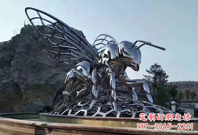 宁夏不锈钢大型蜜蜂雕塑铸造出精美绝伦的艺术杰作