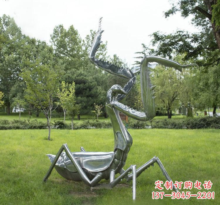 宁夏不锈钢螳螂雕塑精雕细琢的艺术瑰宝
