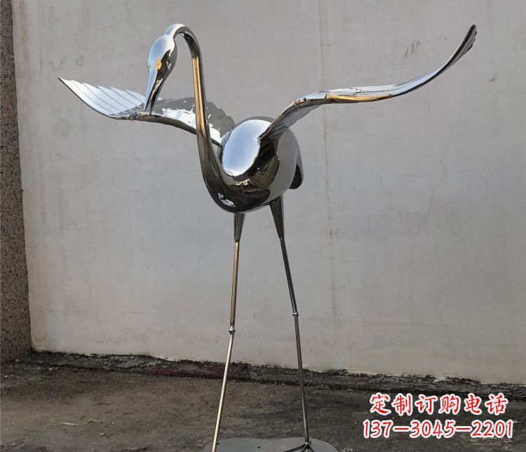 宁夏不锈钢锻造的丹顶鹤雕塑