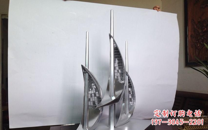 宁夏不锈钢帆船雕塑传承精神的象征