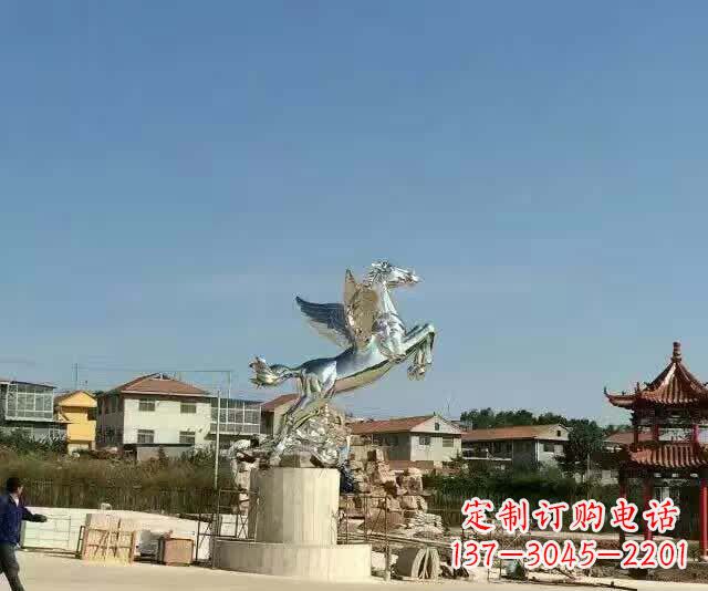 宁夏不锈钢飞马雕塑象征勇气与美丽