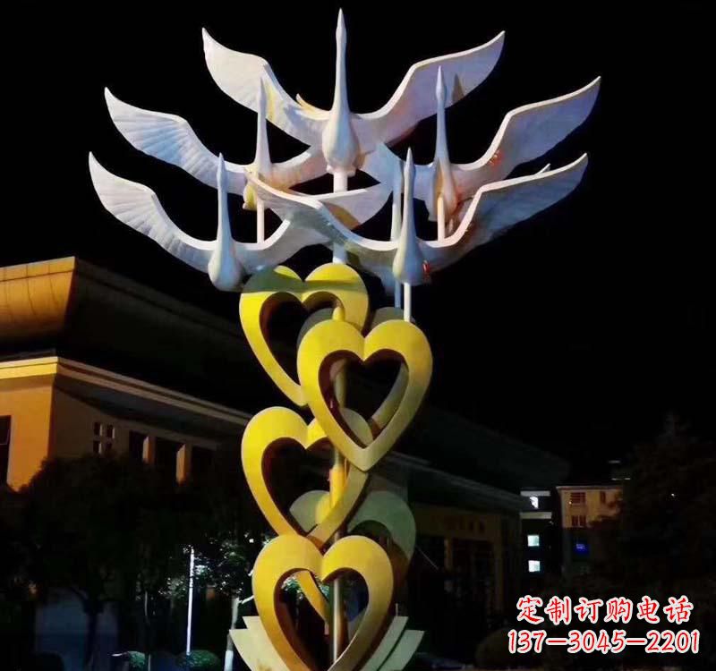 宁夏不锈钢大雁雕塑象征着自由的翱翔