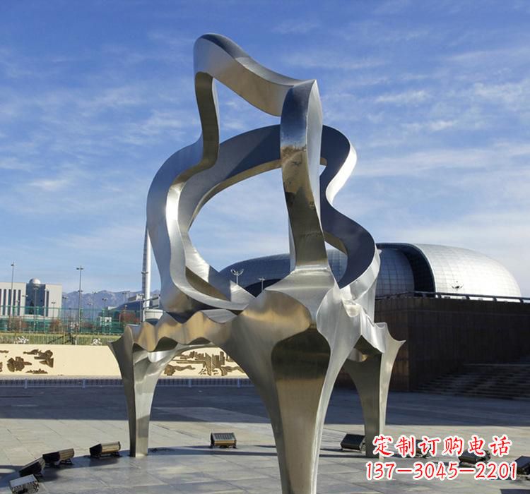 宁夏不锈钢钢琴雕塑让音乐穿越时空