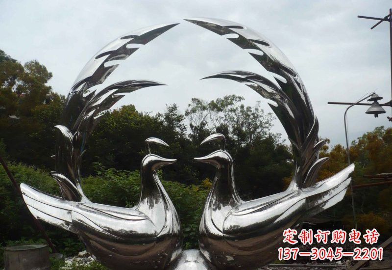 宁夏不锈钢孔雀雕塑精致美丽的艺术品