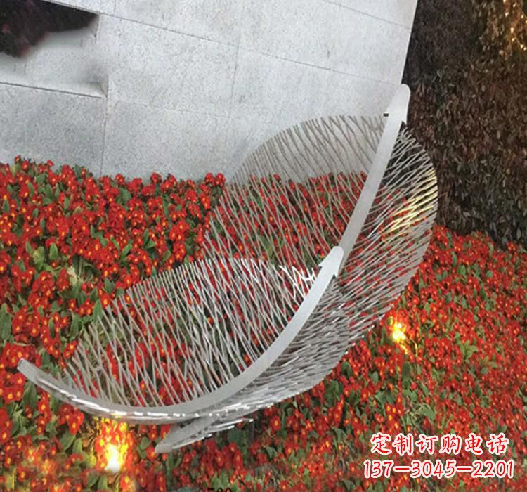 宁夏不锈钢公园镂空树叶雕塑——精致艺术品