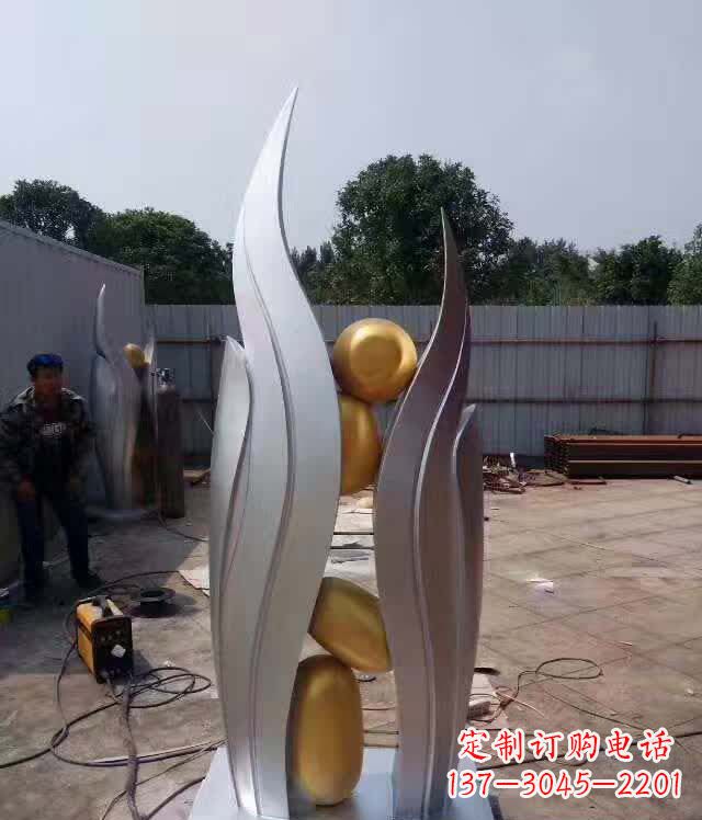 宁夏不锈钢广场翅膀雕塑1
