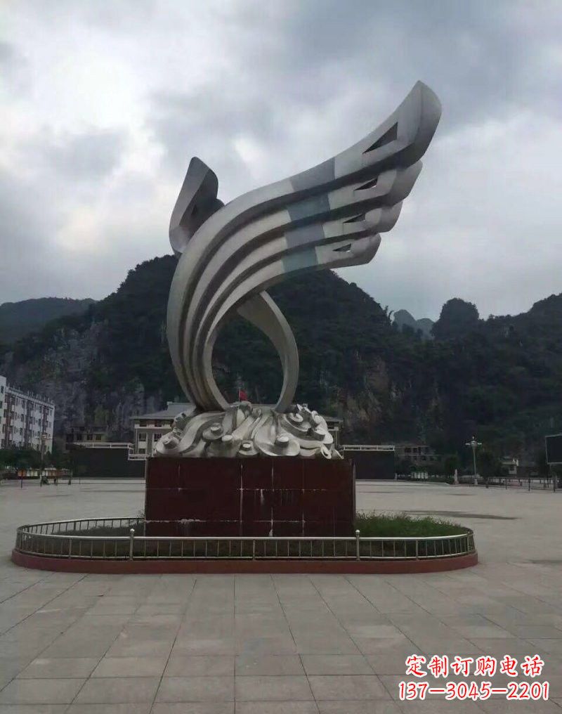 宁夏翅膀雕塑——环绕不锈钢广场的精美艺术品