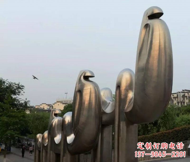 宁夏不锈钢骆驼雕塑给城市增添新魅力