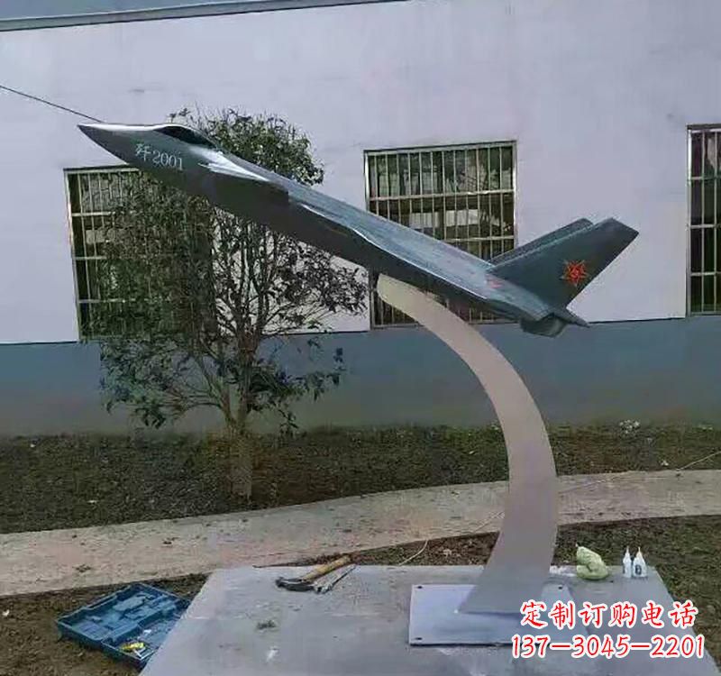 宁夏不锈钢广场飞机雕塑