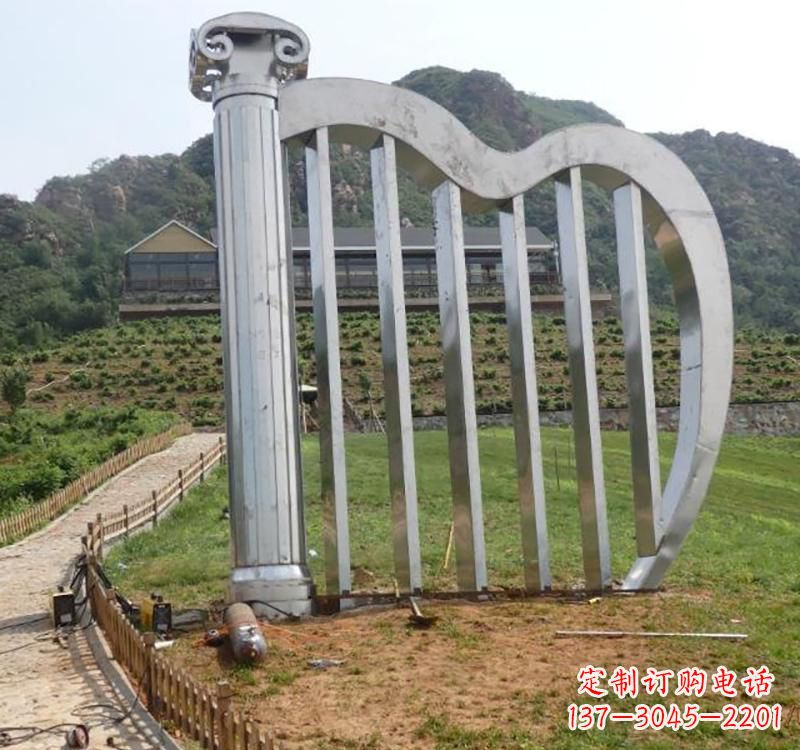 宁夏不锈钢竖琴雕塑——雕塑艺术的精粹