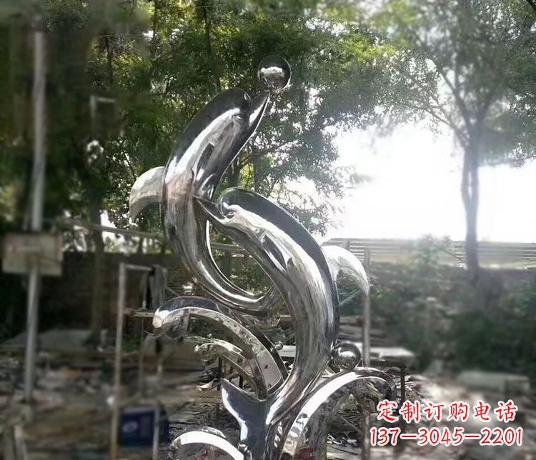宁夏不锈钢海豚顶球雕塑