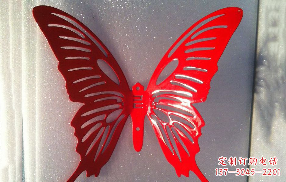 宁夏不锈钢蝴蝶雕塑让蝴蝶飞跃展现灿烂美丽