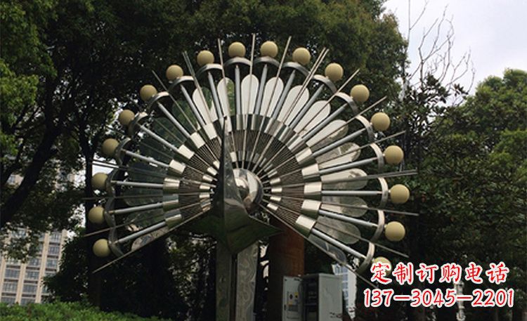 宁夏美丽的不锈钢孔雀雕塑