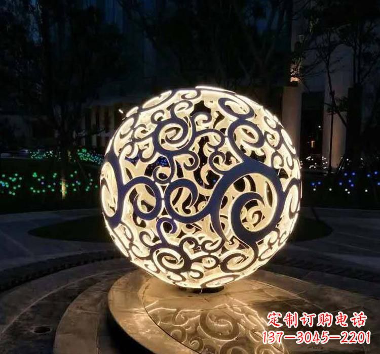 宁夏不锈钢镂空球喷泉雕塑艺术性的水景装饰