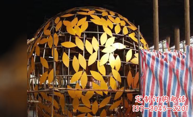 宁夏不锈钢镂空树叶雕塑——精美绝伦