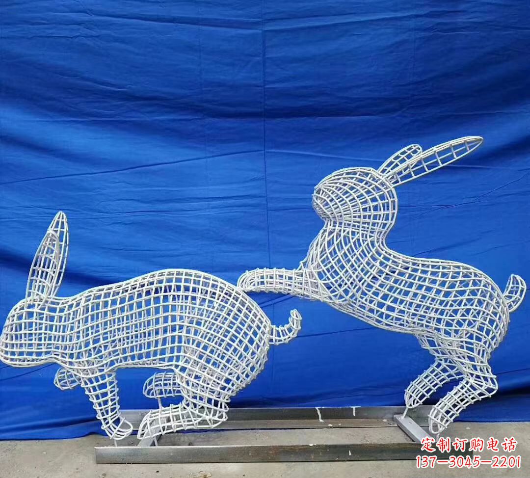 宁夏不锈钢镂空兔子精美雕塑展现可爱