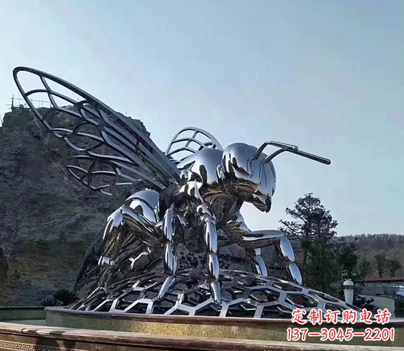 宁夏不锈钢蜜蜂雕塑精美雕塑点缀环境
