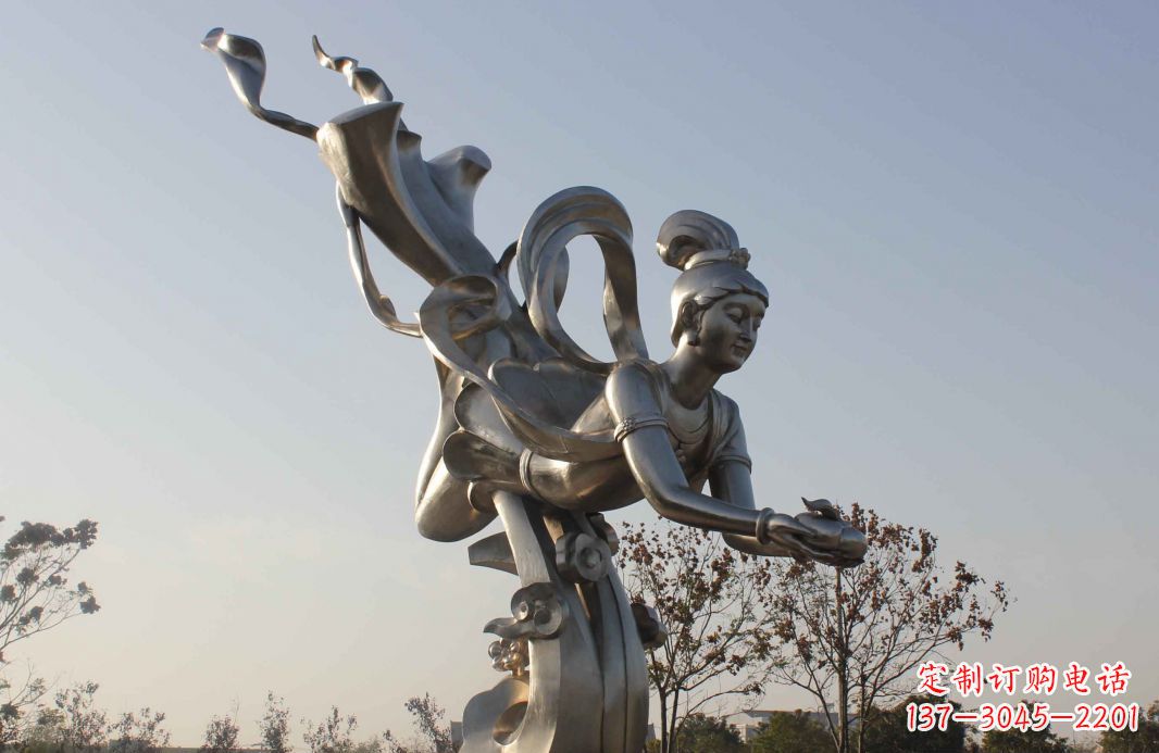 宁夏蟠桃祈福精美不锈钢雕塑