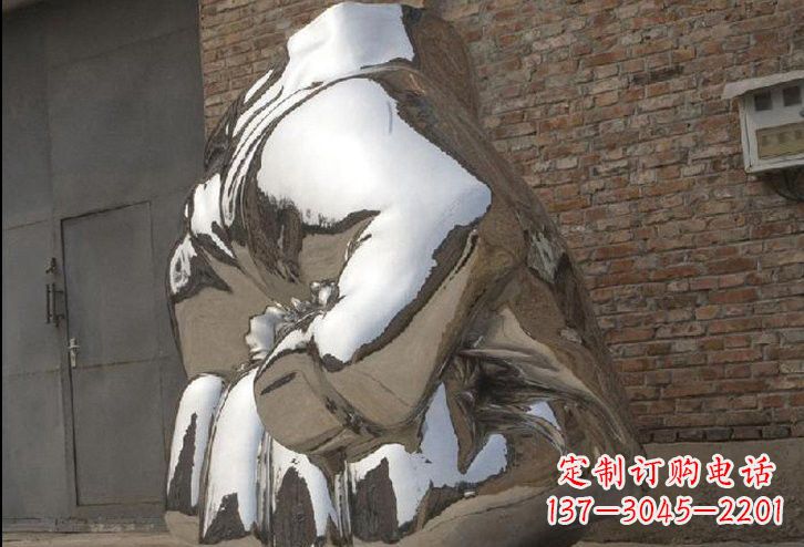 宁夏不锈钢拳头雕塑给人以力量的象征