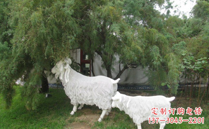 宁夏不锈钢山羊雕塑静谧中的动态美