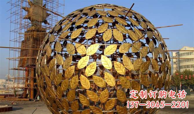 宁夏不锈钢树叶镂空球景观雕塑