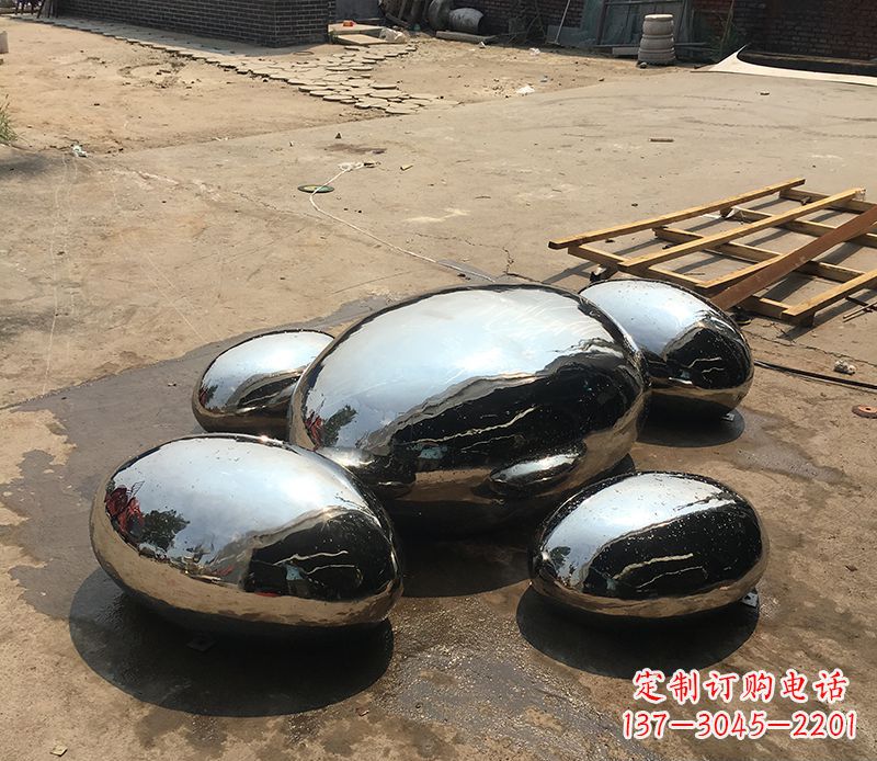 宁夏不锈钢水滴雕塑给景观增添独特魅力