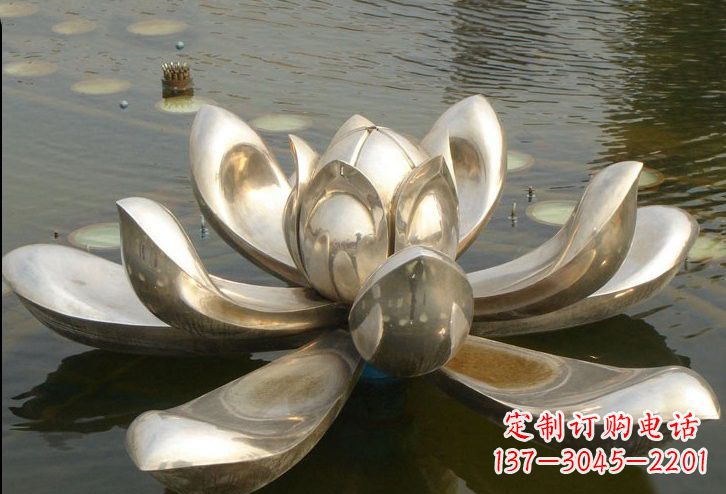 宁夏不锈钢水面上的莲花雕塑