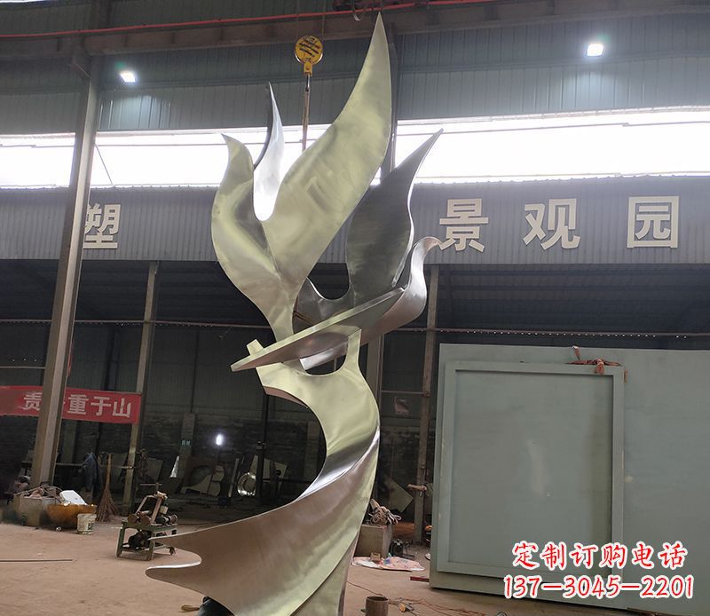 宁夏不锈钢天鹅雕塑传承自然之美