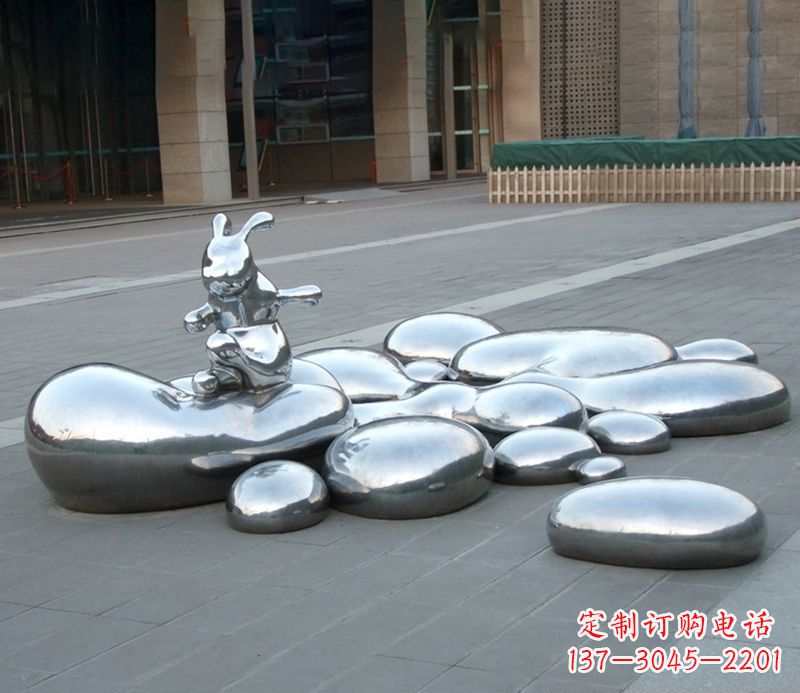 宁夏不锈钢兔子雕塑饱含艺术美感的艺术品