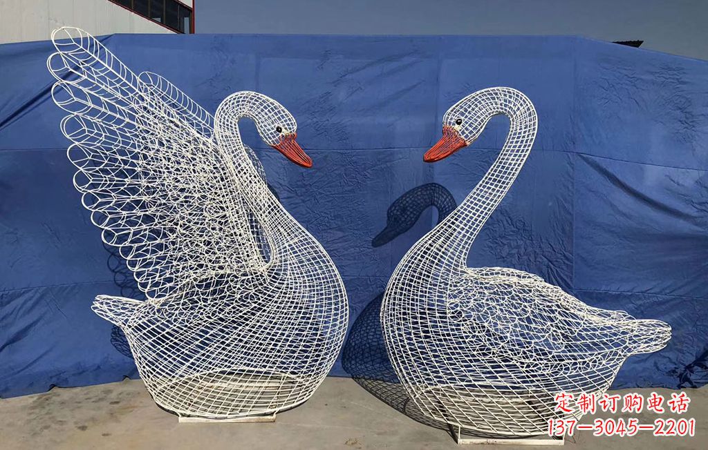 宁夏不锈钢网格天鹅雕塑公园园林的精美装饰